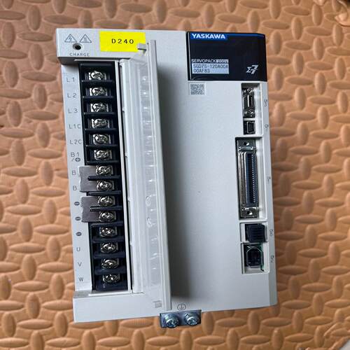 安川伺服，安川1.5KW驱动器，功能SGD7S-120A