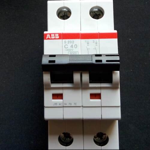 ABB微型断路器 S202-B40 / S202-C40 2P 40A