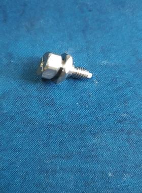 岛津LC2030的高压阀进样针密封，peek材质那一部分。不