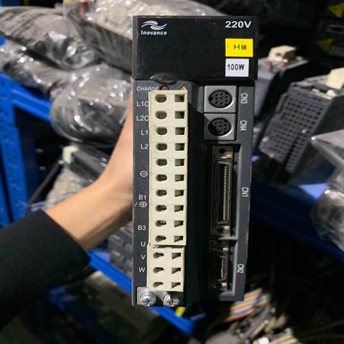 汇川100W驱动器IS500PS1R6I-152，多，成
