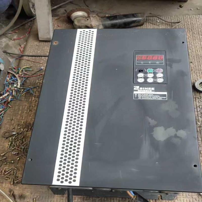（设备配件）正弦变频器37KW，SINE303TC-037，实物拍摄成色