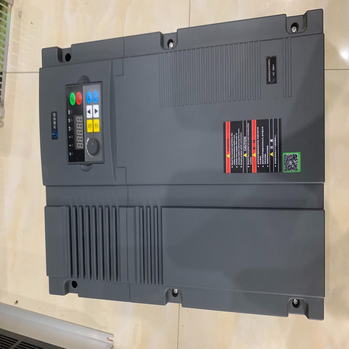 （仔仔配件）99新众臣JD720变频器重载30kw轻载37kw 功能包好