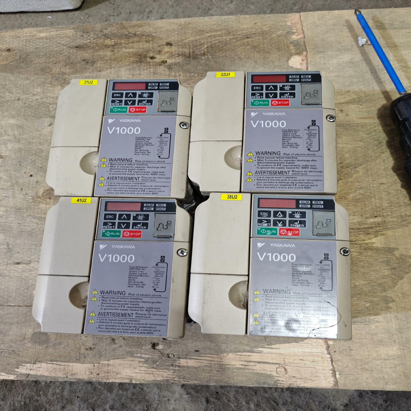 安川变频器VC4A0002BAA成色嘎嘎漂亮，安川0.75k