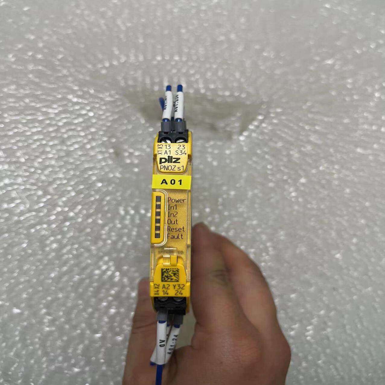 750101 piIz皮尔兹S1安全继电器拍摄，充新成,3C数码配件,隔离器/耦合器,淘宝优惠券,粉丝福利购,淘宝优惠卷