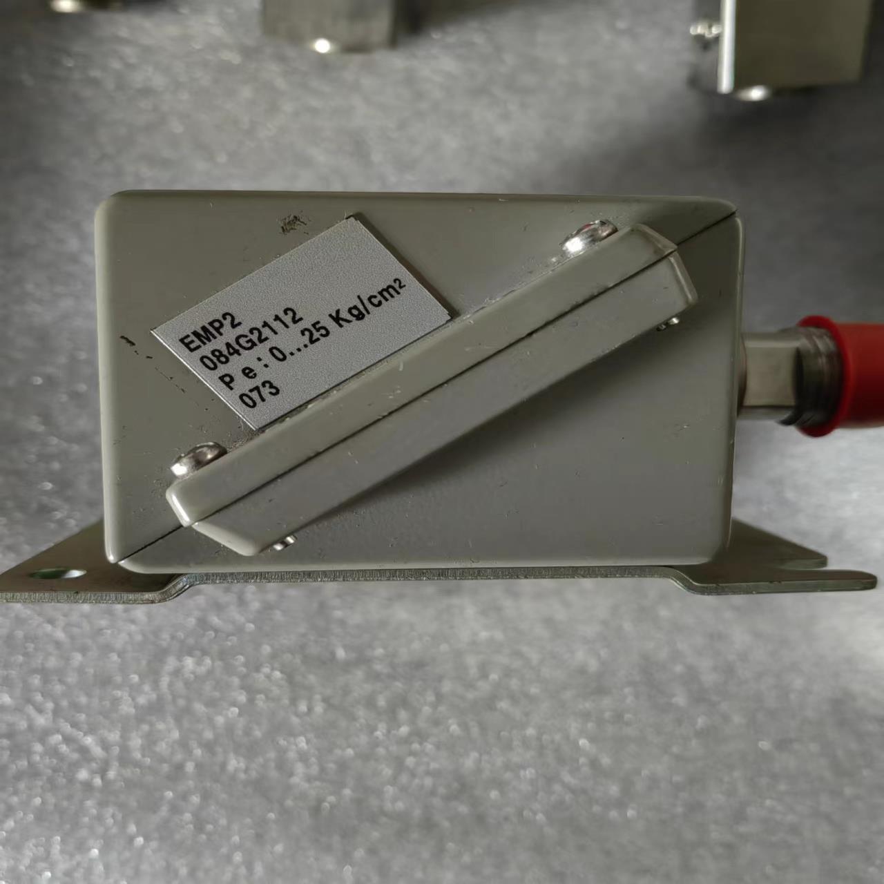 丹佛斯 压力传感器 emp2 084G2112 全新正品