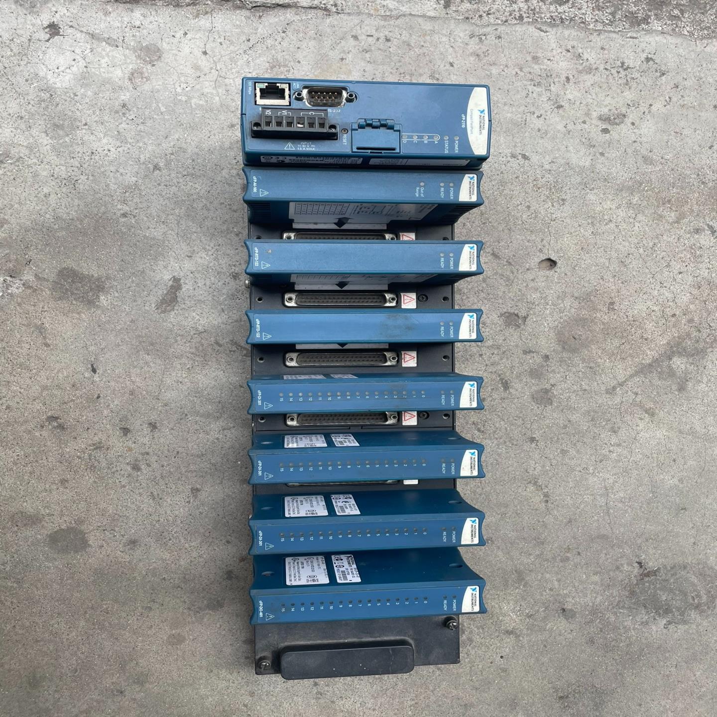 （设备配件）XNATIONAL  INSTRUMENTS，cFP-211