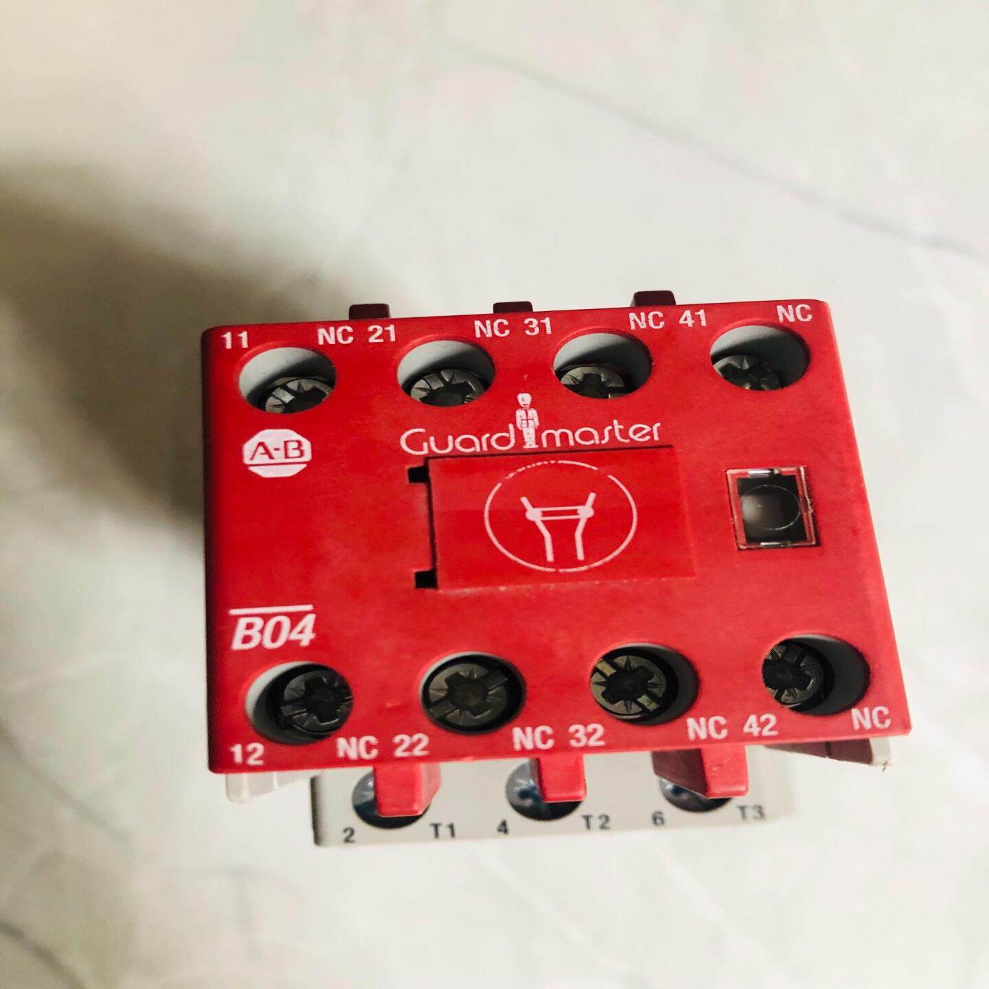 （设备配件）C-B，100FS*00C37D -100接触器AB罗克韦尔