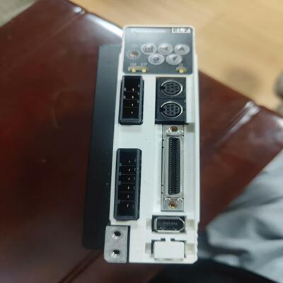 伺服驱动器MBDDT2210052 400W 成色如图