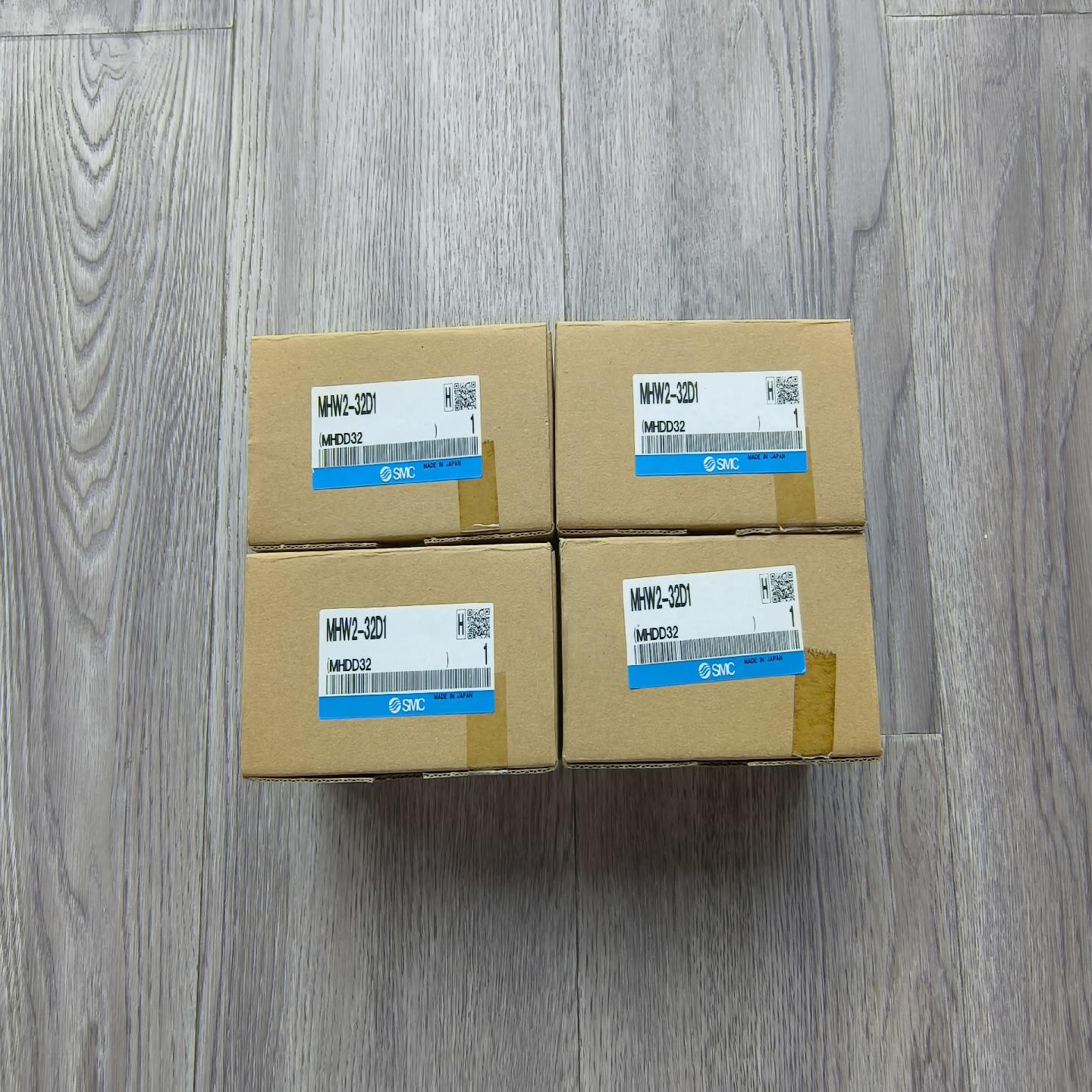 原装正品手指气缸180度开闭型MHW2-32D1，全新