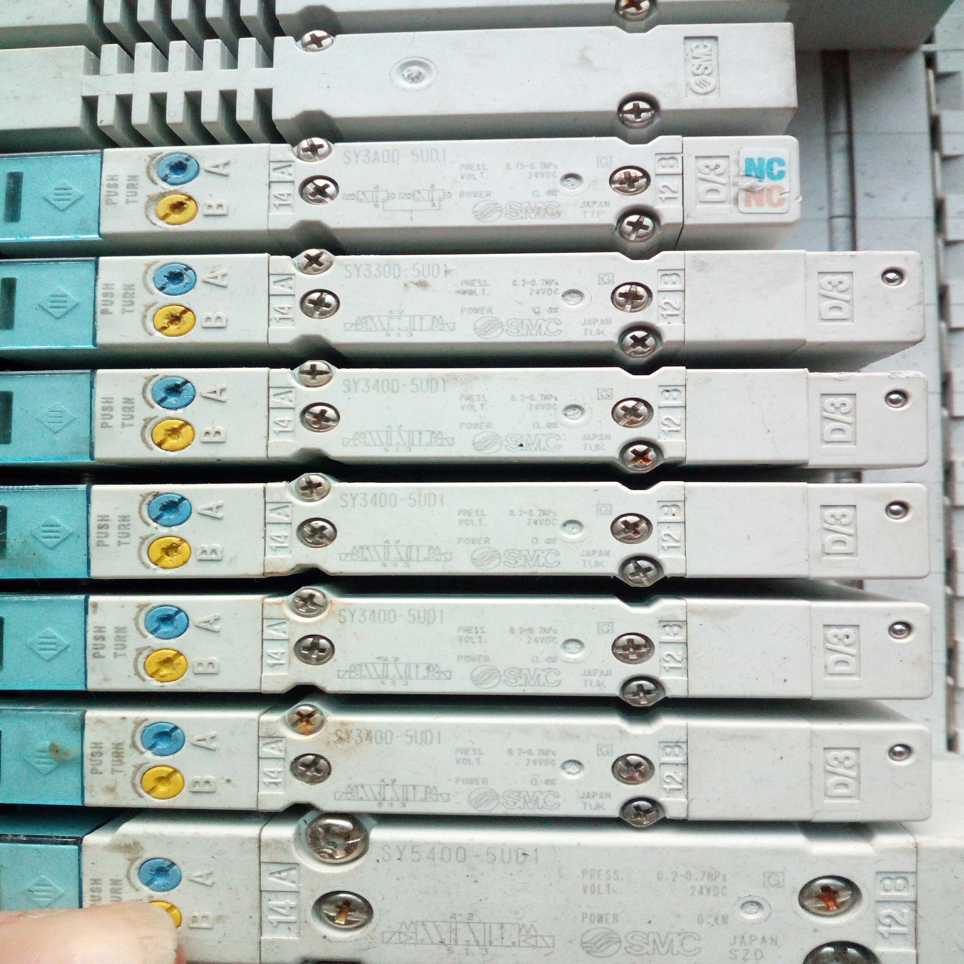 电磁阀SY3300-5UD1、SY3400-5UD1议价
