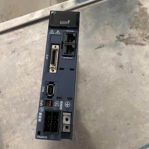 （设备配件）富士驱动器RYH201F5-VⅤ2，200W，功能包好
