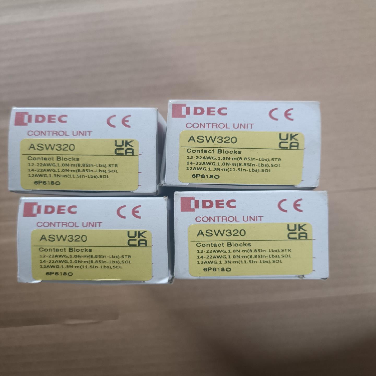 IDEC旋钮开关ASW320，原装全新4个