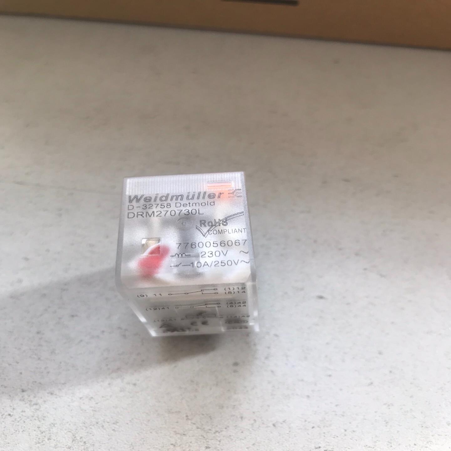 魏德米勒 中间继电器DRM270730L，2开2闭 8脚23