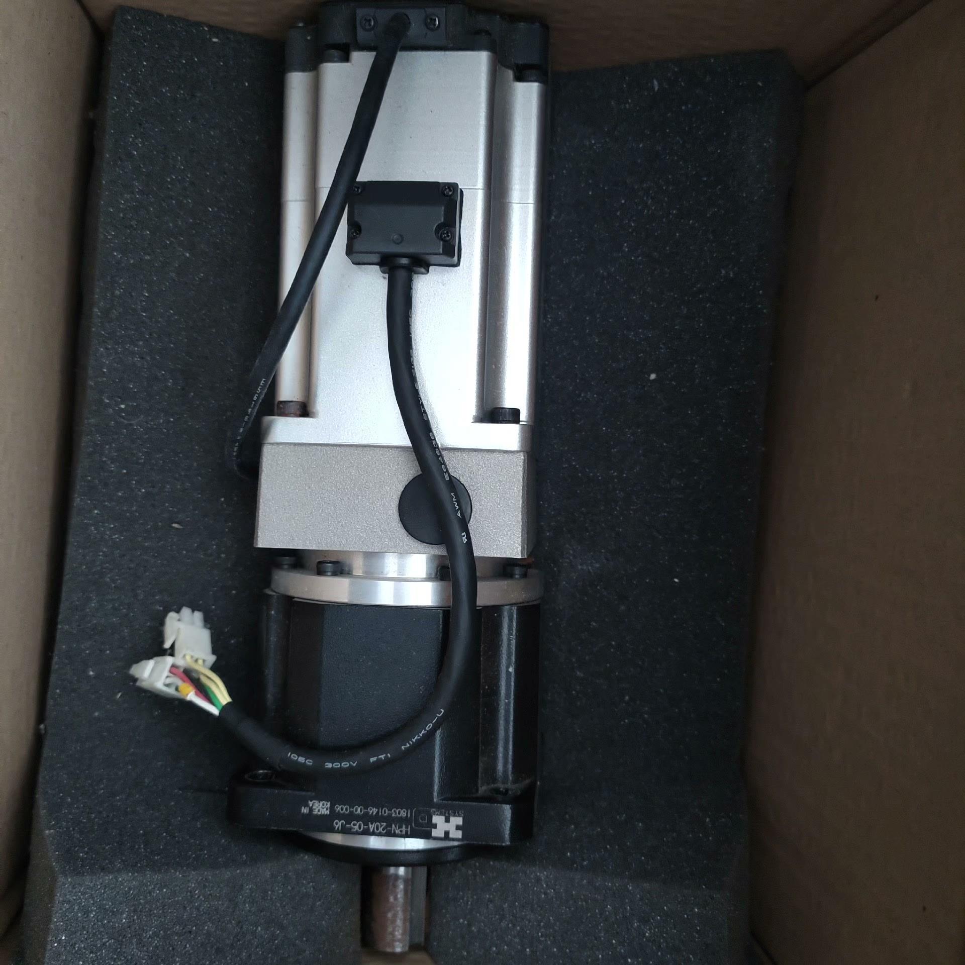 MHMF082L1V2M 伺服电机全新HPN-20A-