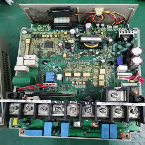 [德峰]11板日立拆机KW驱动110-，包SJ700BHFF，变频器