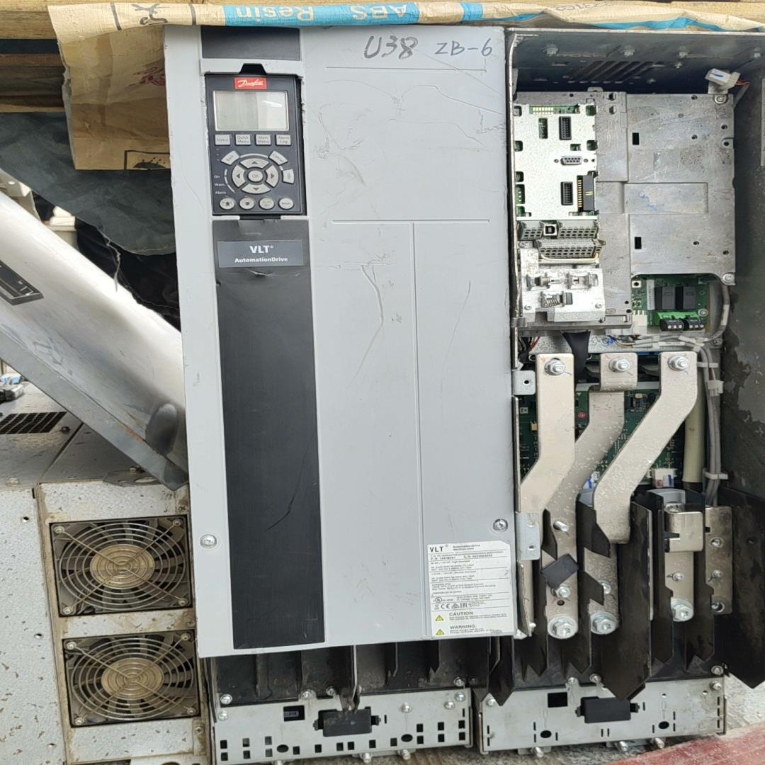 丹佛斯变频器FC302N90KT  90KW变频器，原装