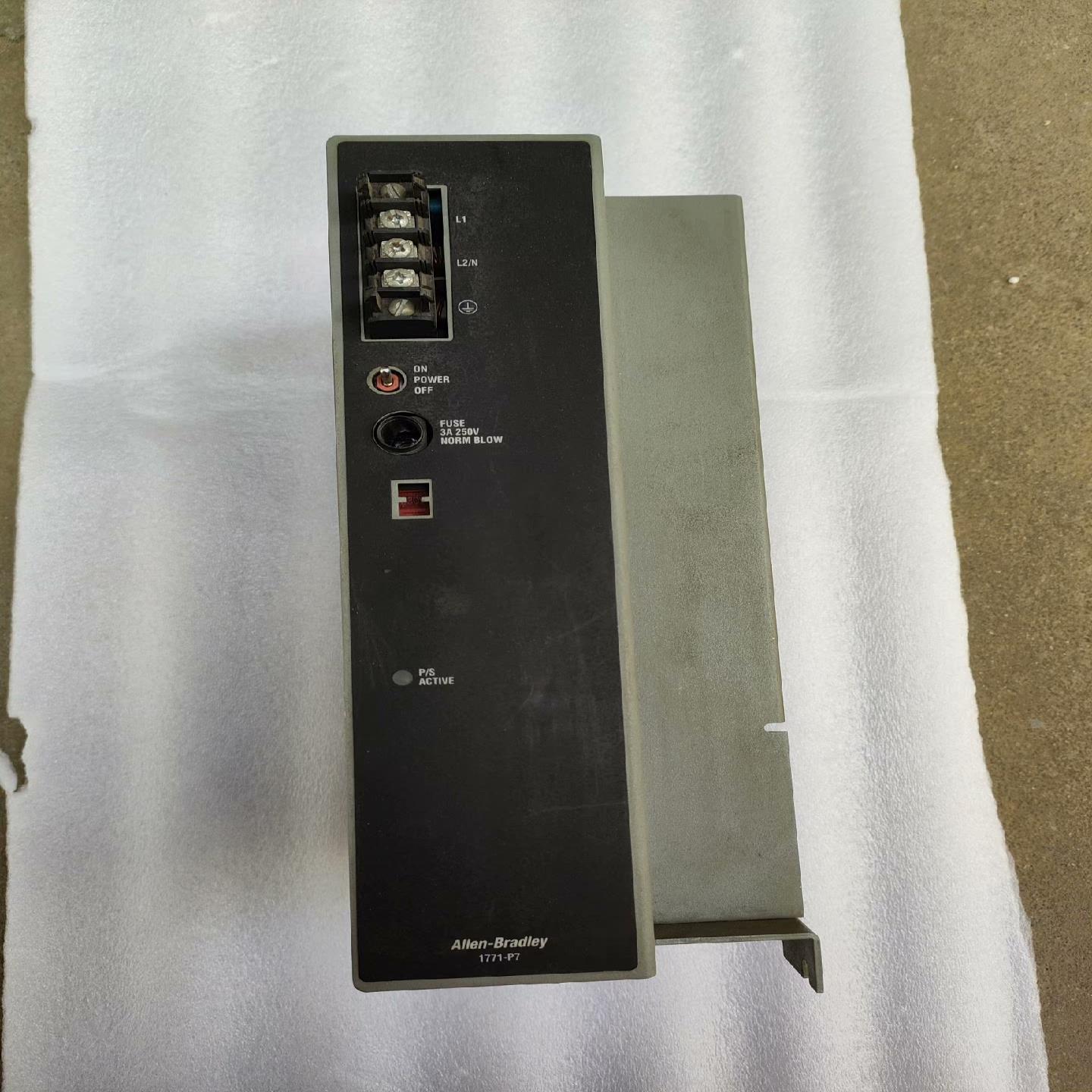 AB  1771-P7/ C电源模块，件，通电没反应，开