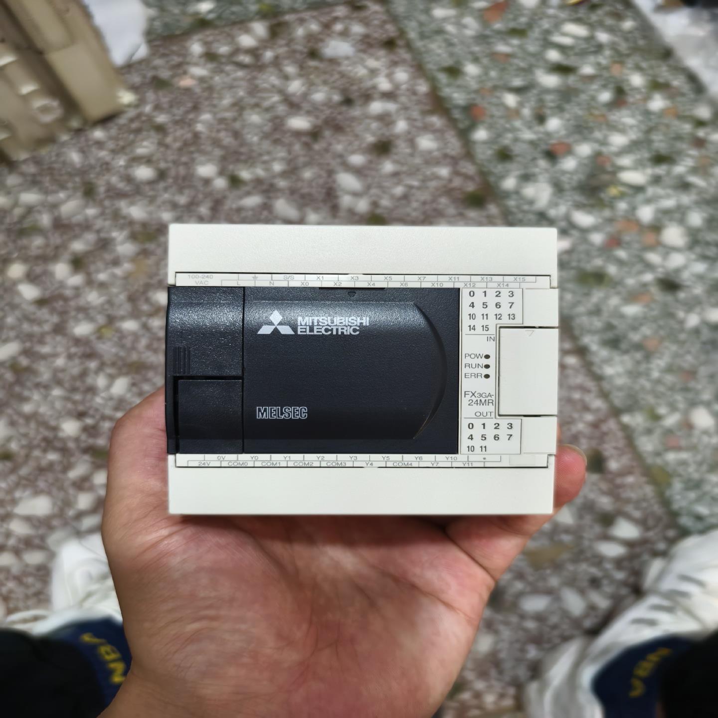 三菱 FX3GA-24MR-CM，，九新，功