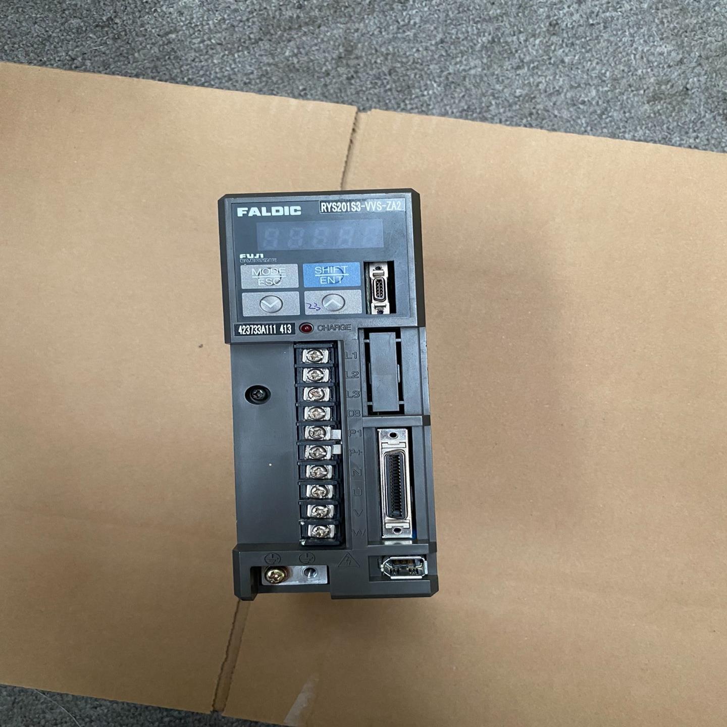 RYS201S3-WVS-ZA2 富士伺服驱动器