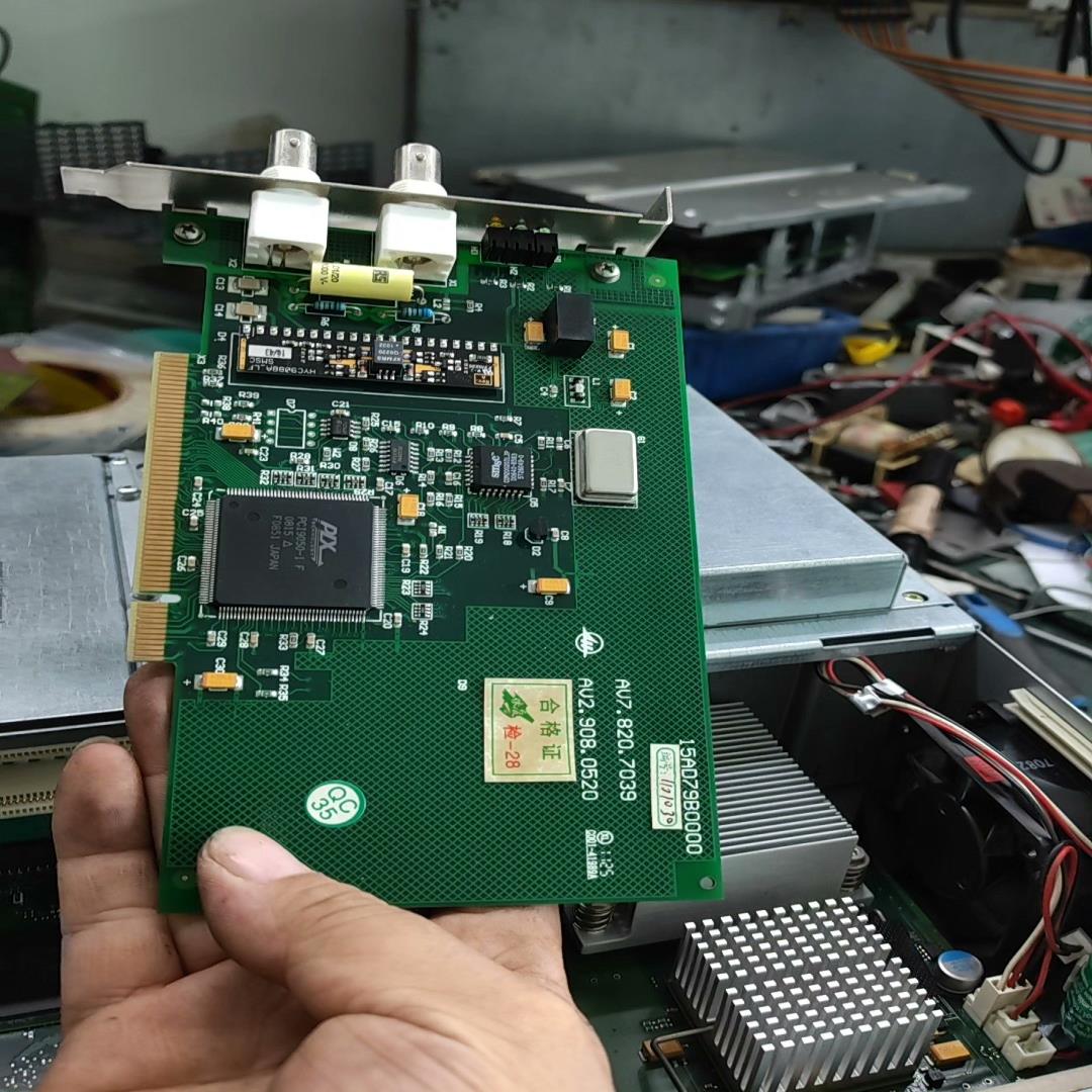 （设备配件）15AD79B0000西门子工控机PCI卡，成色如图，功能包