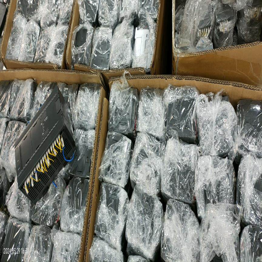 （设备配件）基恩士PLCKV-60AT成色漂亮，有需要联系