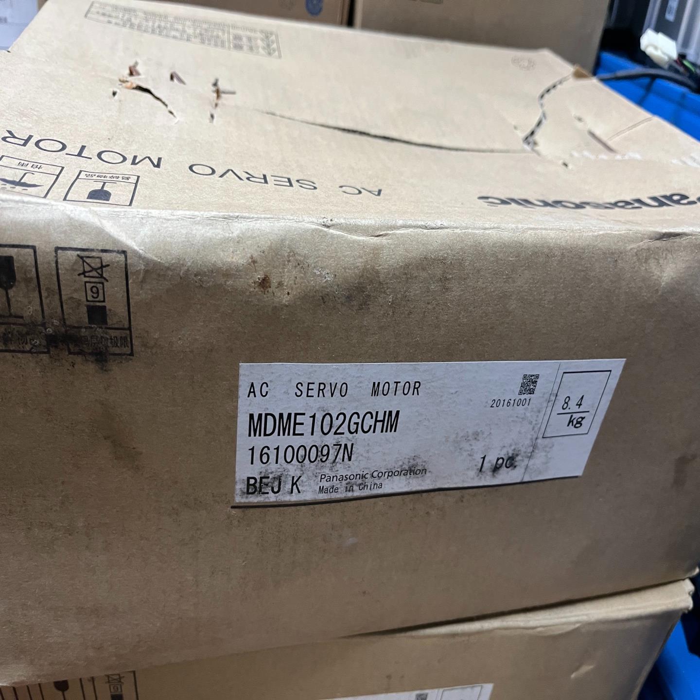全新伺服电机MDME102GCHM，，开封未安装使