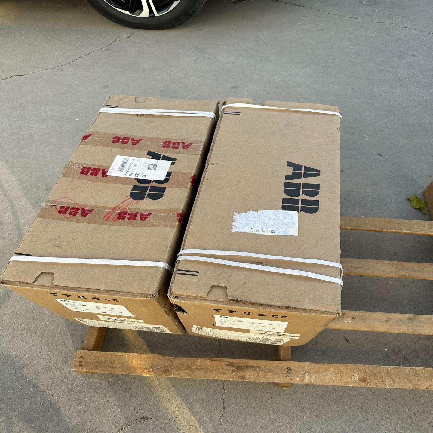 全新变频器 ACS510-038A-4 18.5kw