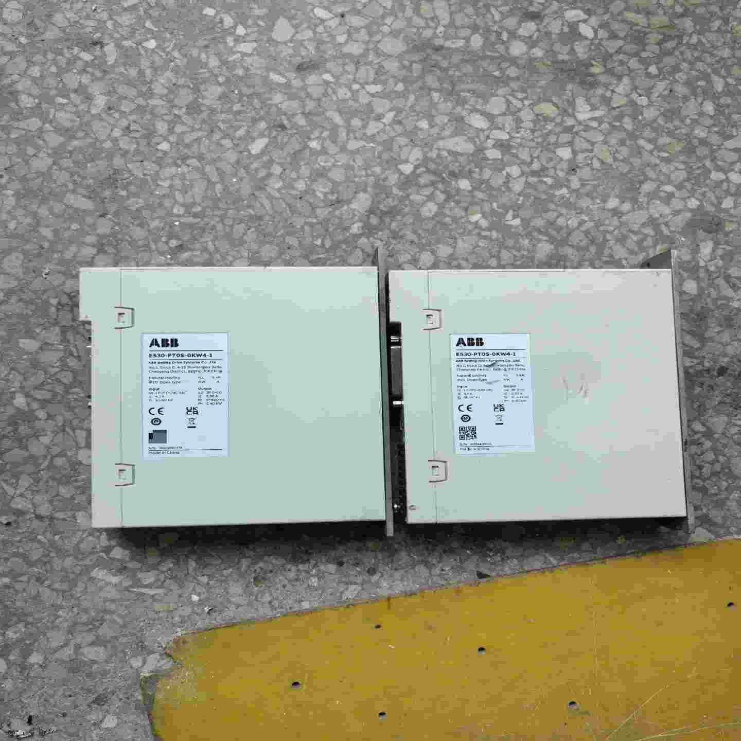 (议价)B伺服驱动器0.4KW E530-PT0S-0KW4-1