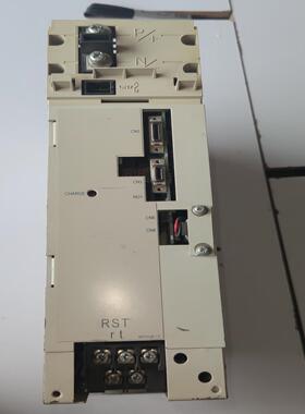 安川驱动器 CIMR-MRXL23P7