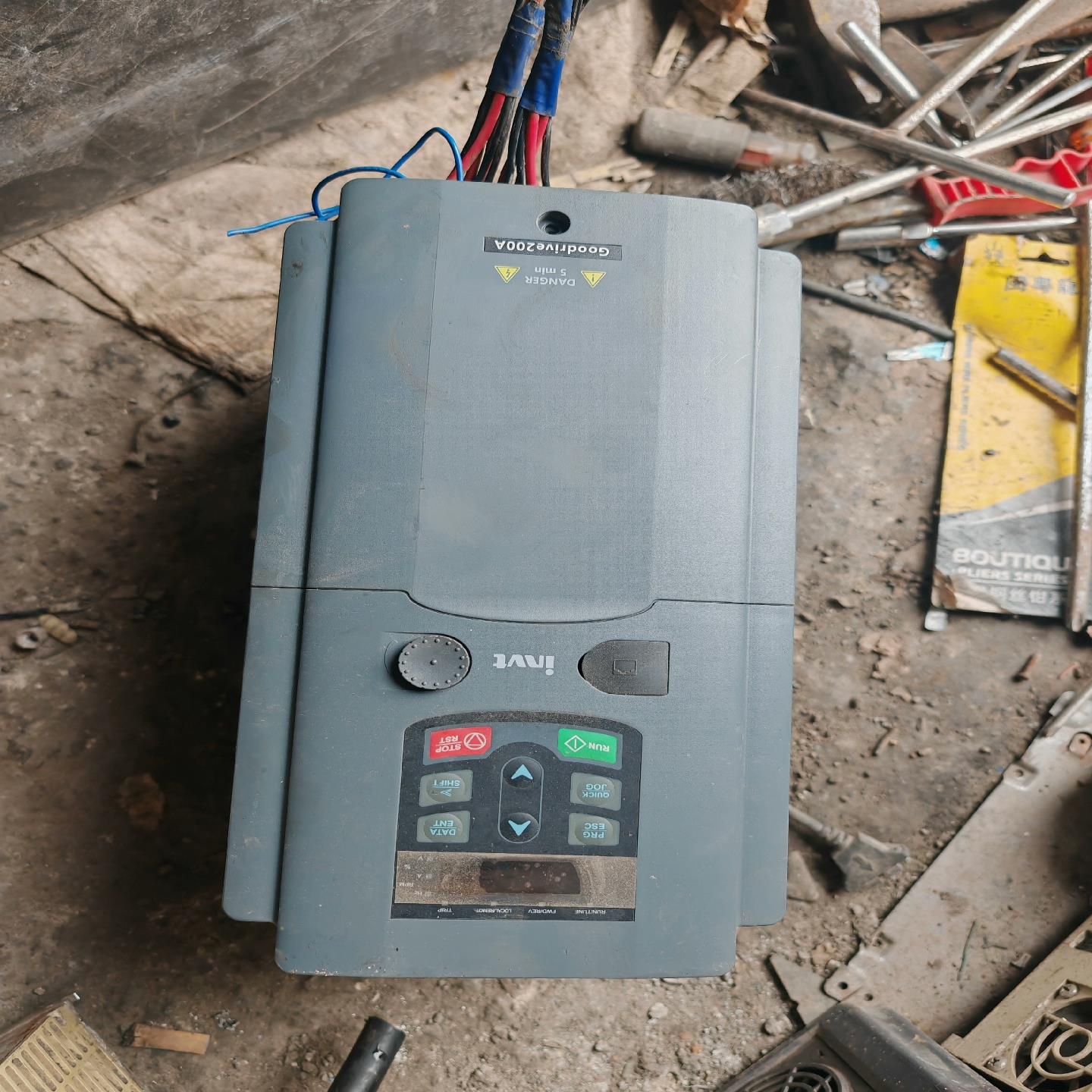 英威腾变频器GD200A-7R5G/011P-4功率7.5k