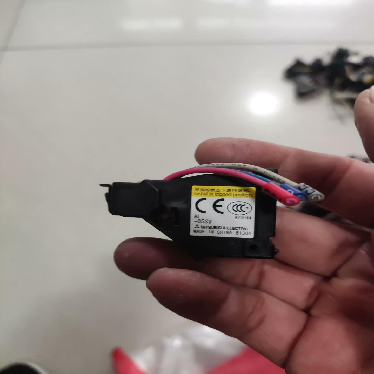 原装 塑壳断路器附件 辅助开关 AX-05SV，50多个