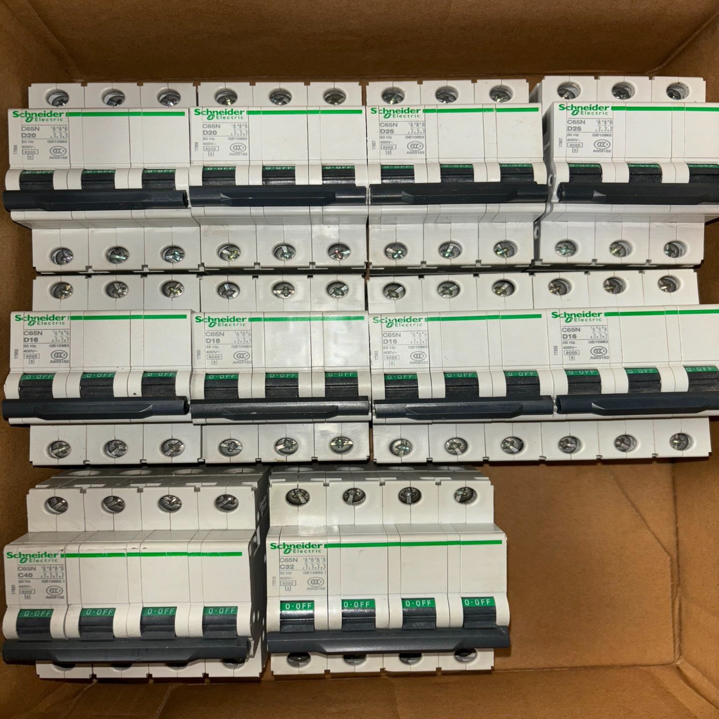 断路器C65N系列空气开关