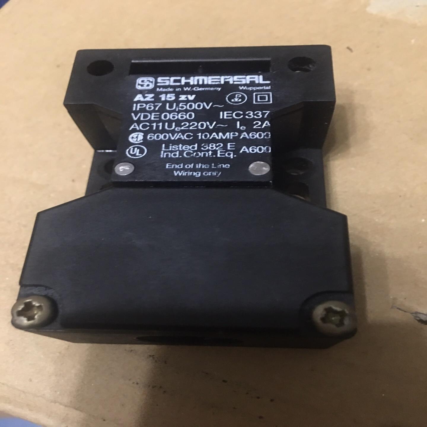 {莱茵电子商行}SCHMERSAL AZ15ZV 230V 2A