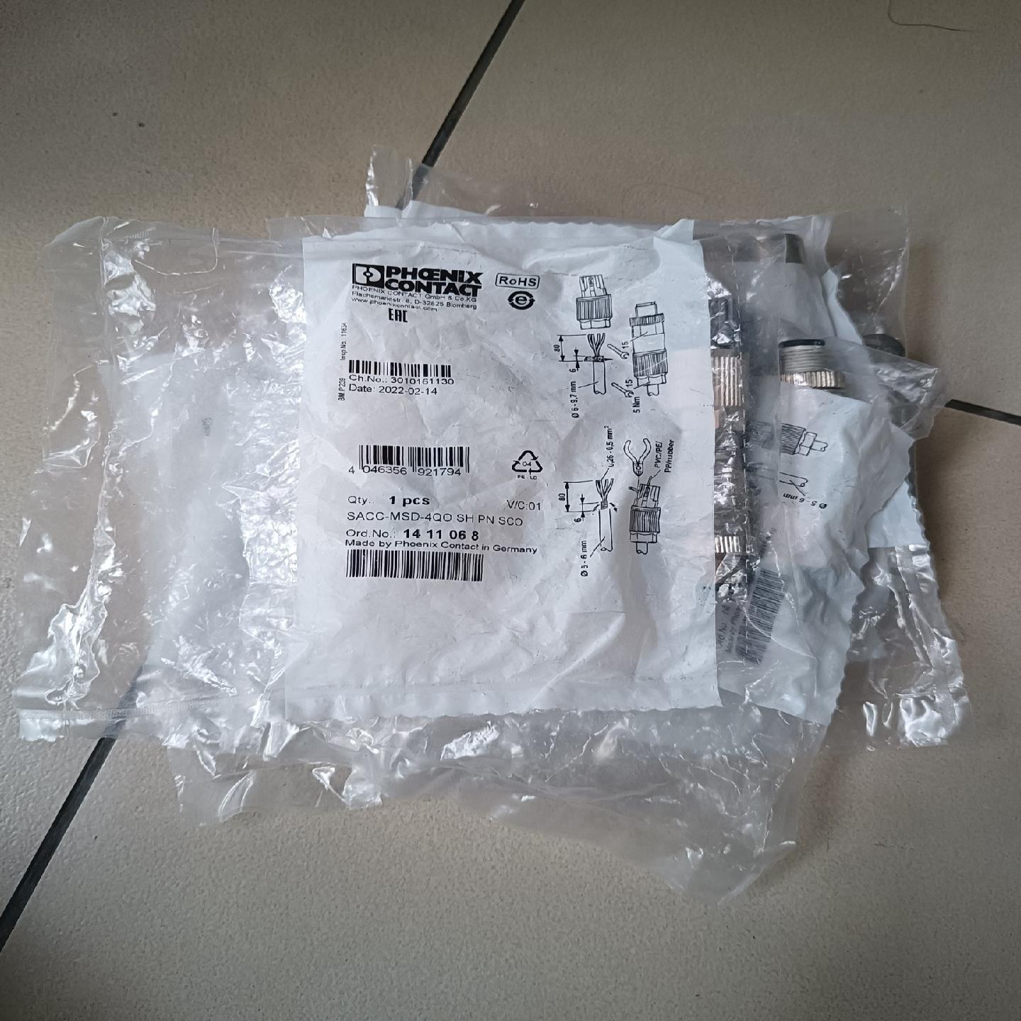 菲尼克斯四芯公头，型号SACC-MSD-4QO SH PN