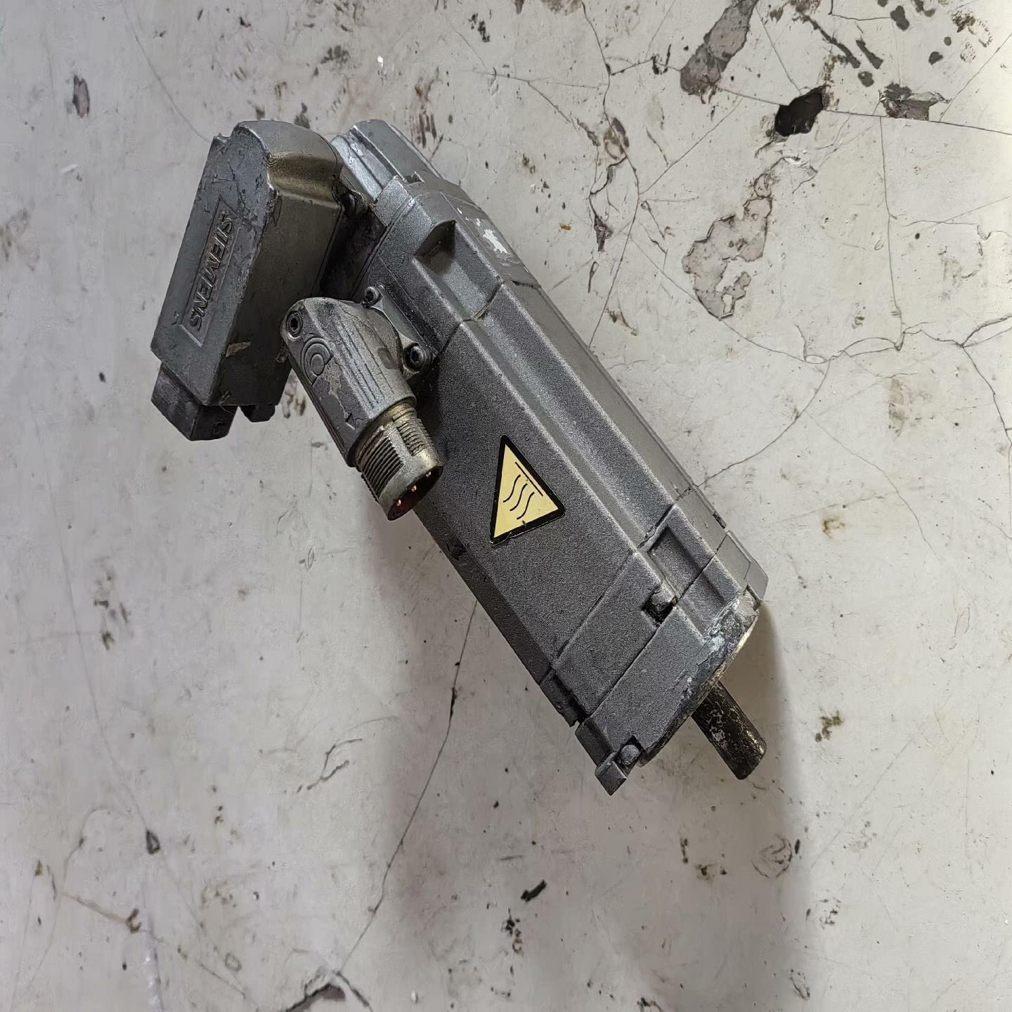 （设备配件）西门子伺服电机，1FT7034-1AK71-1FG1，