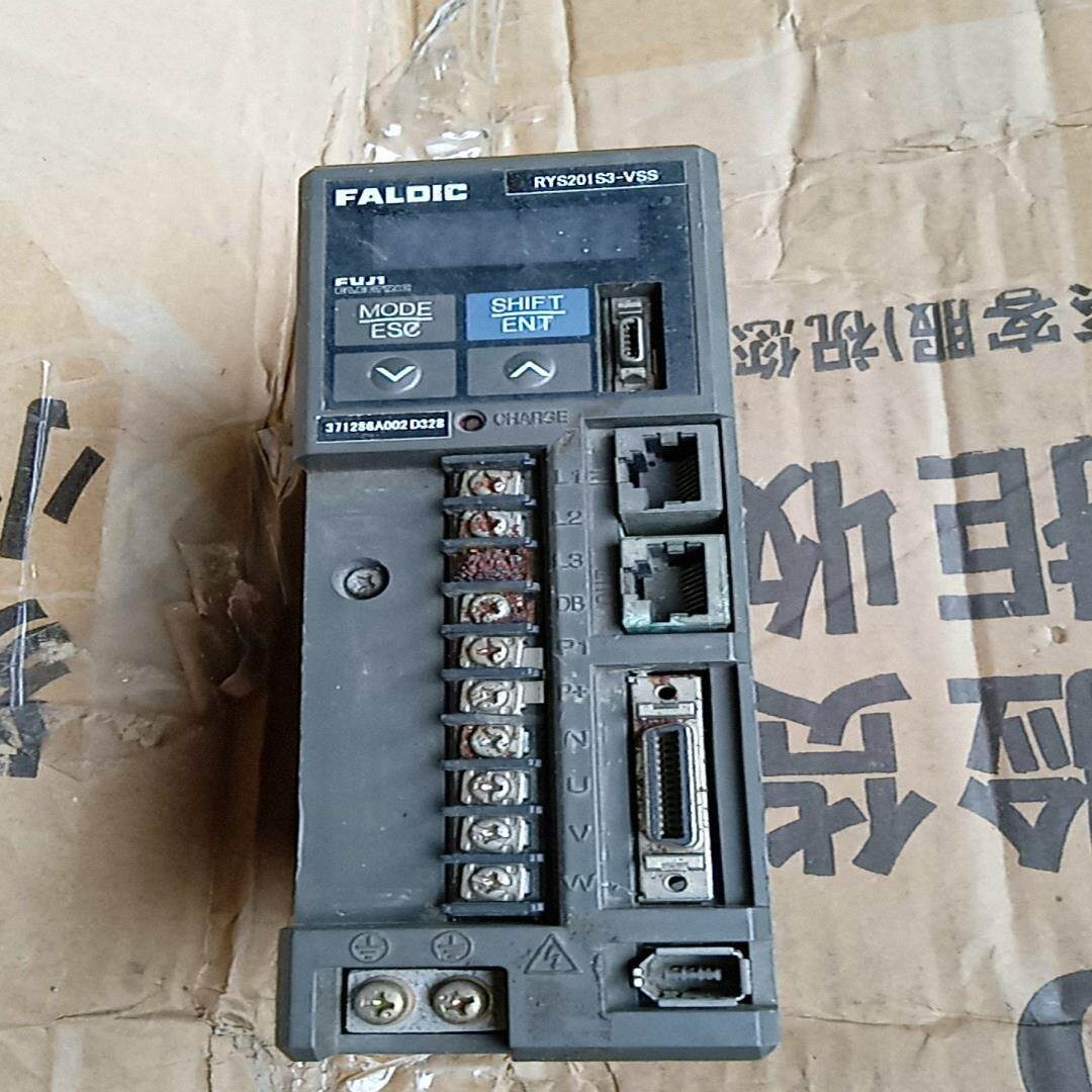 [德峰]220vssrys201s3，V-驱动器富士w200