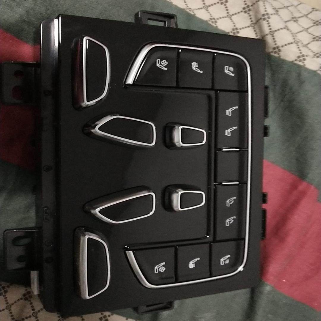 （设备配件）红旗H9后扶手开关总成