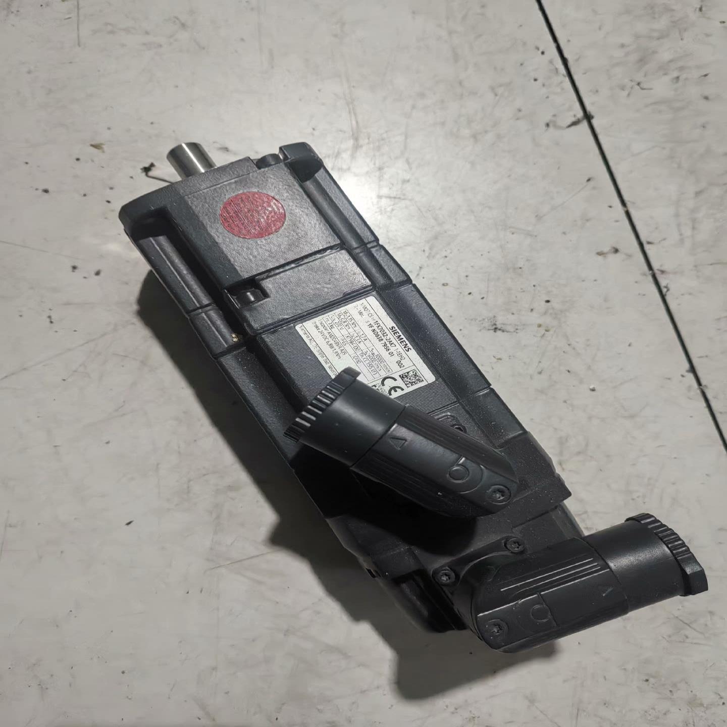（设备配件）西门子伺服电机，1FK7032-2AK71-1EH2，品相图