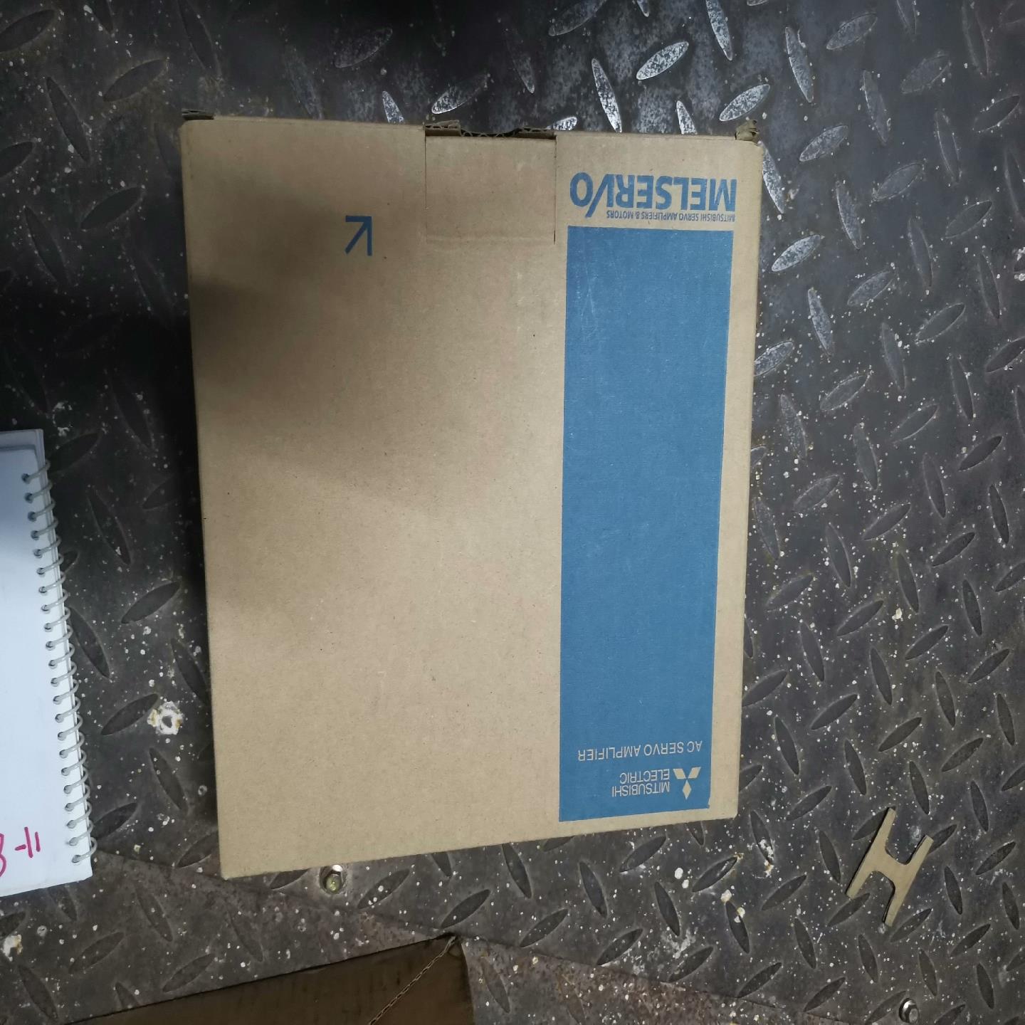 全新mr-j3w-0303bn6伺服驱动器，伺服放大器