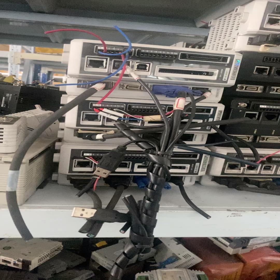 基恩士LJ-G5001控制器原装8成新,如图