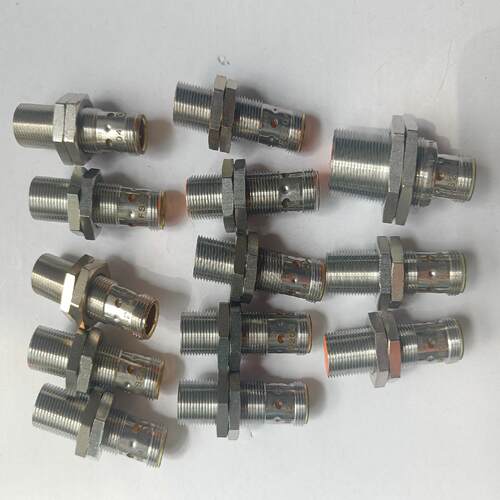 易福门接近开关 IFS204  IGS204