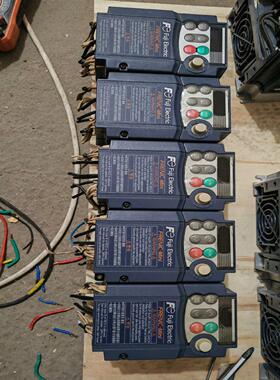 富士变频器FRN0004C2S-7C九成新，富士0.4Kw变