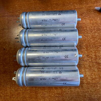 8AF3MKP 30μF +/- 5% 拆机电容