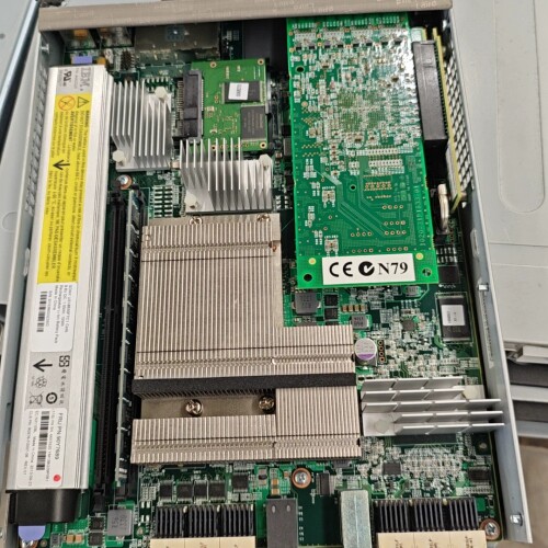 IBM 存储控制器 00AR108，，成色不错～ ~议价
