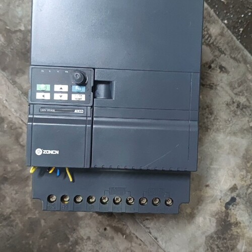 众晨Z2400变频器，18.5KW，9成多新，无修 ~议价