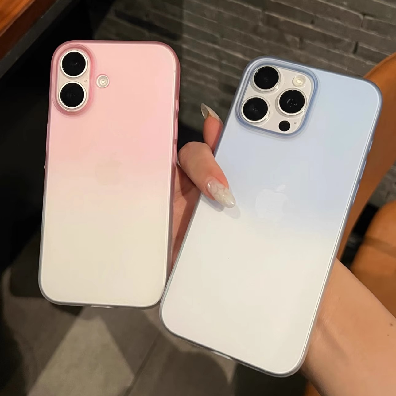 【】ins渐变色高颜值磨砂适用iPhone16promax手机壳苹果15/14plus全包情侣款13Pro透明12粉蓝色磁吸硬壳