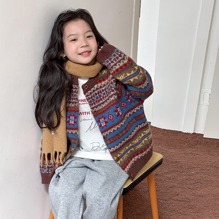 Yumi妈冬季女童复古浪漫费尔岛毛衣儿童提花重工款针织外套25H172