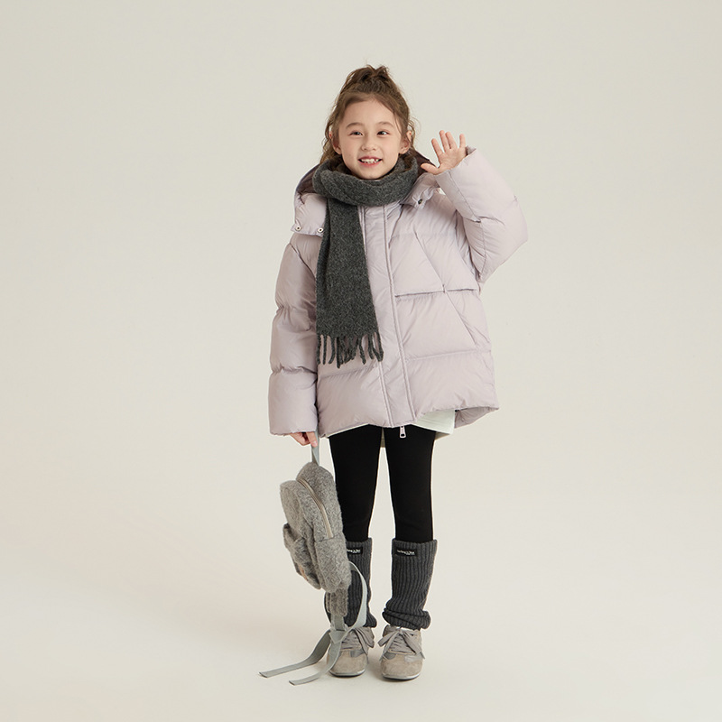 Yumi妈女童冬季抗寒羽绒服