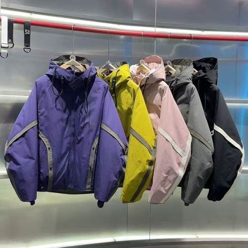 冬季潮牌男女羽绒服2025新款连帽拼接保暖男款外套25066