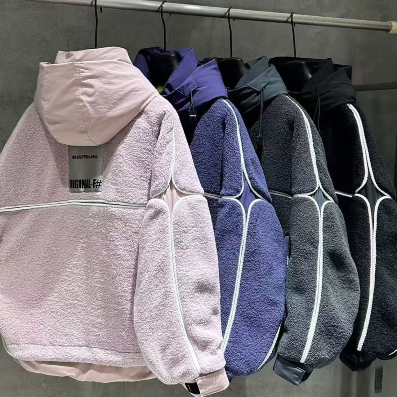 男款潮牌颗粒绒羽绒外套2025冬季新款拼接连帽阔版羽绒服25008